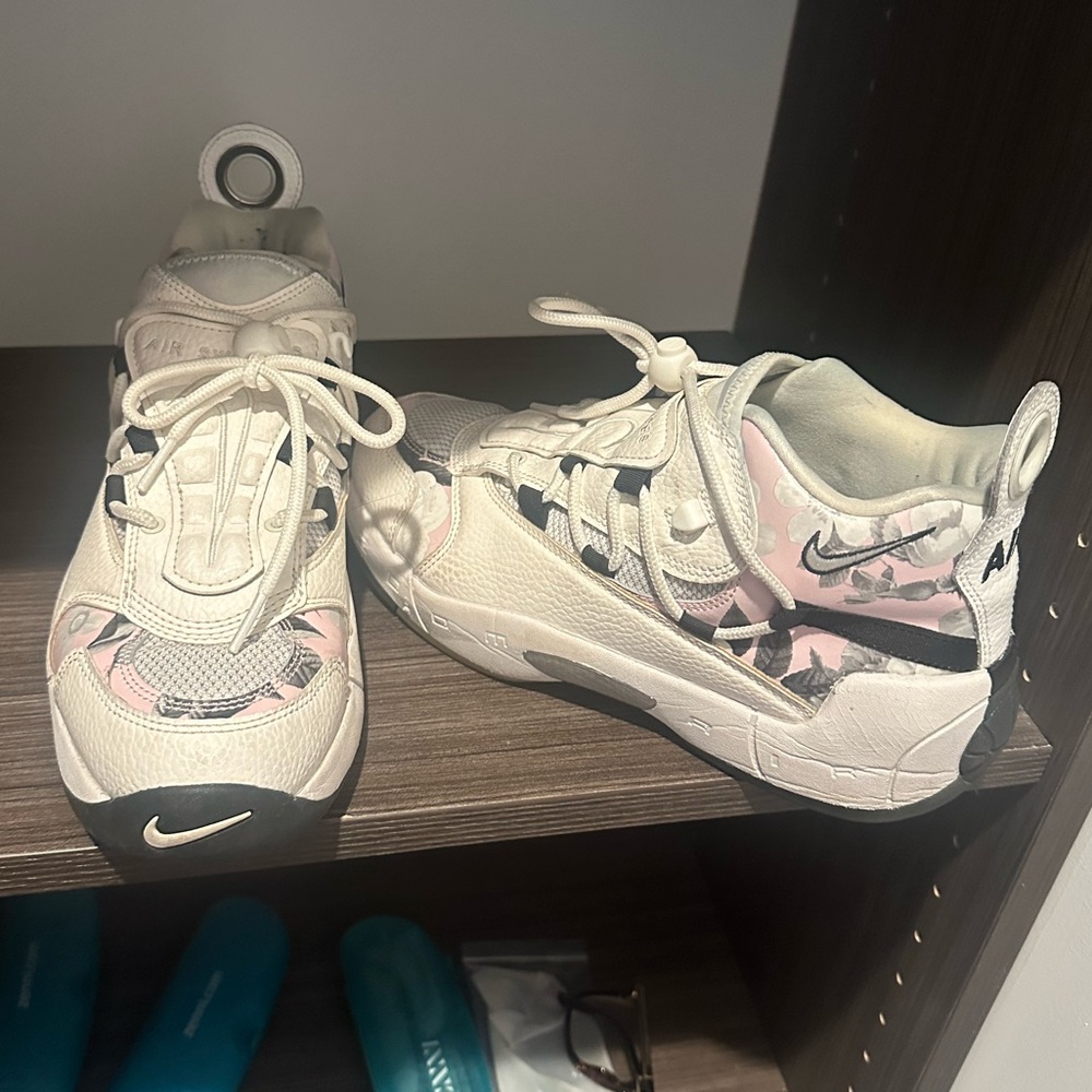 Nike air sneakers